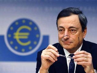 BCE: dimezzato il quantitative easing da gennaio