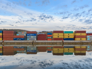 Cina, export shock nonostante dazi e guerra in Iran