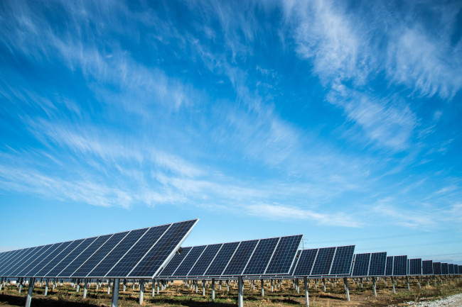 Enel accelera negli USA: acquisiti 7 impianti solari per 140 milioni