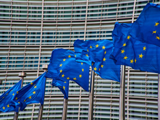 Shock energetico in Europa: Bruxelles taglia la crescita, Italia ultima