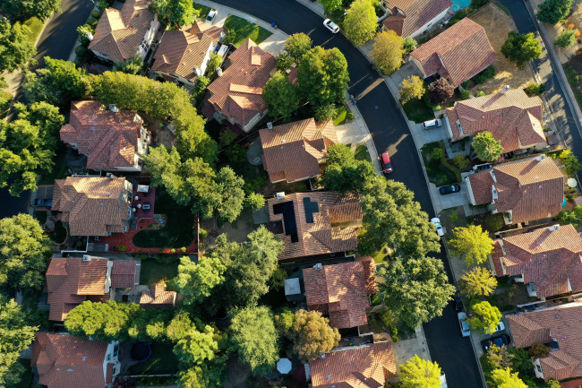 Città più verdi, ma l’Europa resta divisa: la sfida della regola “3-30-300”