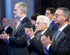 Mattarella: “Sull’IA servono azioni concrete, non solo regole”