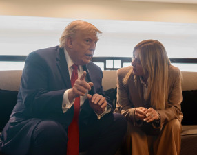 Trump insiste su Giorgia Meloni