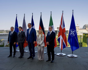Vertice E5 a Berlino: l’Europa si blinda su Kiev