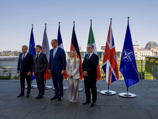 Vertice E5 a Berlino: l’Europa si blinda su Kiev