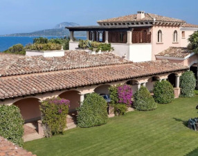 Villa Certosa cambia padrone