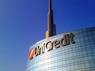 UniCredit sfiora il controllo di Commerzbank: sale al 47,6%