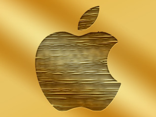 Apple supera i 5.000 miliardi di dollari e torna regina di Wall Street