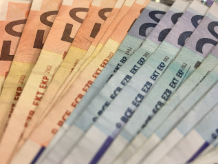 In un anno il debito pubblico è salito di 136 miliardi. E più di un terzo è