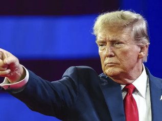 Trump dichiara la “guerra economica” all’Iran