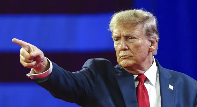 Trump dichiara la “guerra economica” all’Iran