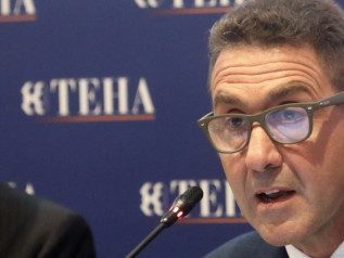 Cernobbio, scontro Vannacci-Monti: due visioni opposte