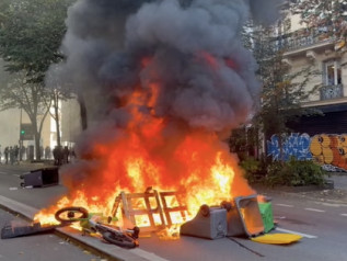 Esplode la protesta dei liceali