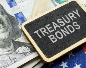 Treasury, rendimenti ai massimi dal 2002