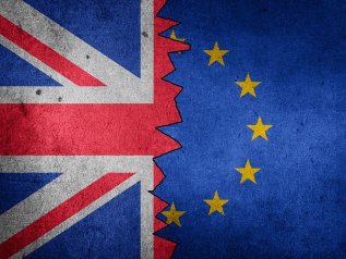 Brexit, verso lo scenario più duro: divorzio senza accordo