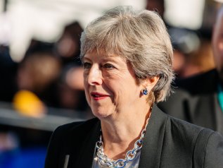 Theresa May annuncia il ritorno del Regno Unito nel continente