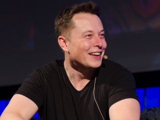 Il venerdì green di Elon Musk. Le azioni crollano del 10%