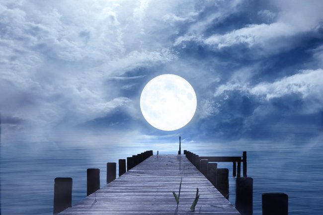 Sarà la Luna a liberare la Terra dall’energia fossile?