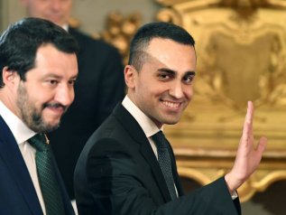 Manovra, Salvini e Di Maio: "Accordo raggiunto sul 2,4%"