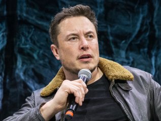 Tesla, multa di 40 mln e Musk deve lasciare la presidenza