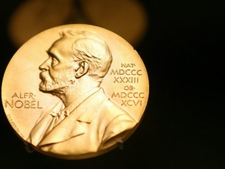 Nobel Economia a Romer e Nordhaus per gli studi su clima e innovazione