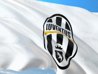 Juventus: fatturato a 500 mln, ma 19 di rosso