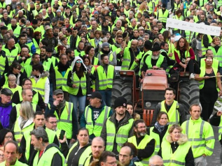 C’è il Cremlino dietro le proteste dei “gilet gialli”?