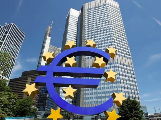 Allarme Bce: “Preoccupa la deviazione dell'Italia dal Patto di stabilità"