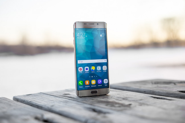 Dopo Apple, crollano gli utili anche di Samsung