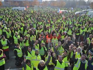 Gilet gialli, in scena l’Atto X. Le proteste non si placano