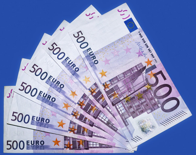 È tra le più amate dai criminali: stop alla banconota da 500 euro