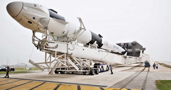 Torna il sogno spaziale. Lanciata la capsula Crew Dragon