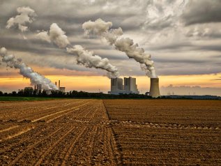 La finanza globale in fuga dal carbone: "In tre anni la domanda crollerà"