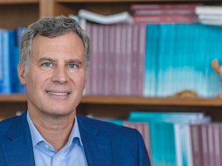 Il grande economista Alan Krueger si è tolto la vita