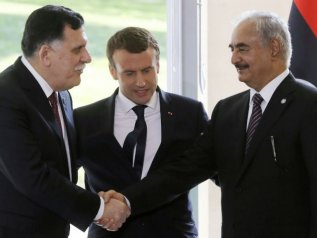 Quel veto imposto da Parigi che non vuole fermare Haftar