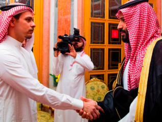 Come insabbiare un omicidio: da Riad case milionarie a 4 figli di Khashoggi