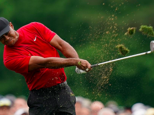 La stella polare del golf è tornata. Tiger Woods vince il Masters