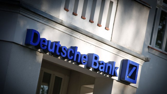 Deutsche-Commerz, no alla fusione