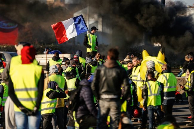 Gilet gialli, atto 26°. Scontri a Nantes e Lione