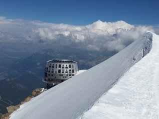 Il Monte Bianco chiude per sovraffollamento