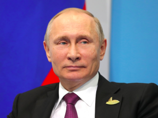 Conte: "Al lavoro per superare le sanzioni contro Mosca"