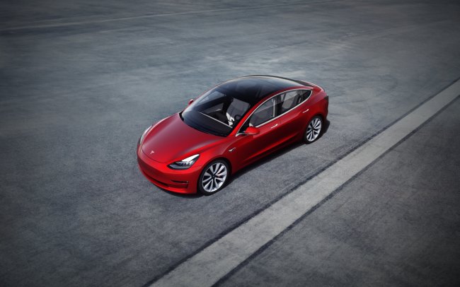 Tesla, finalmente un trimestre sopra le attese