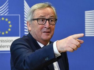 Juncker: “La nomina di Ursula von der Leyen non è stata trasparente”
