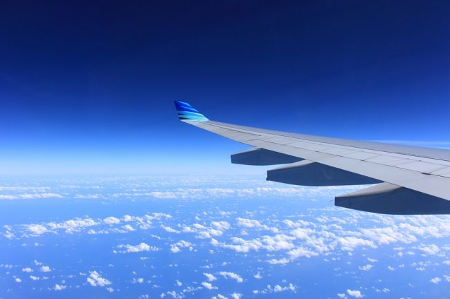 Arriva la nuova eco-tassa: fino a 18 euro sui biglietti aerei