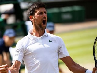 Wimbledon, Djokovic batte Federer 13-12 al 5° set