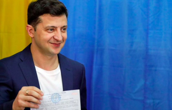 Elezioni: stravince il partito del presidente Zelensk