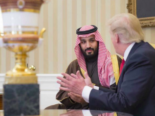 Trump: veto sulla legge che blocca la vendita di armi a Riad