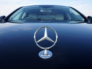 Daimler, in rosso per la prima volta in 10 anni