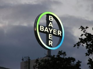 Dopo il duro colpo ricevuto da Monsanto, Bayer prova a risalire vendendo