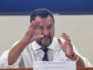 Salvini: “La maggioranza non c’è più, andiamo al voto”
